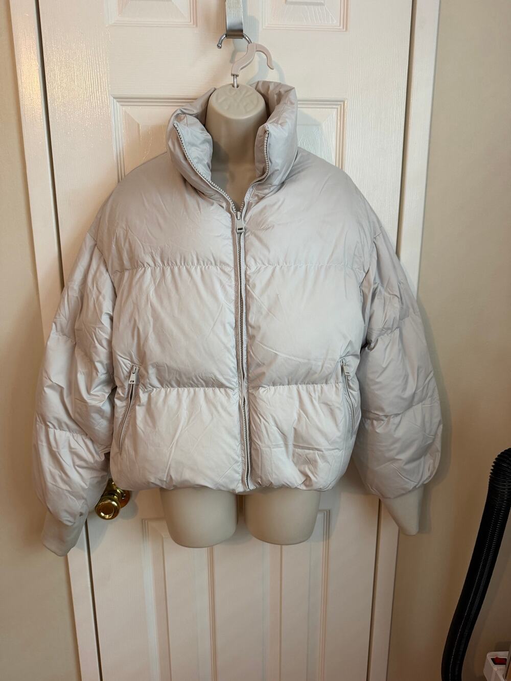 Orolay Down Puffer Jacket Oatmeal Color Women's XS Outdoor Granola Girl